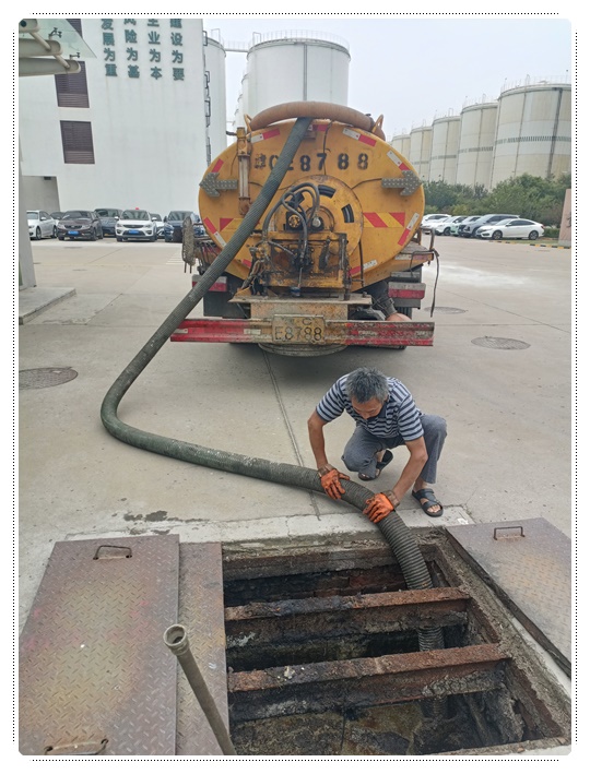 龙湾镇隔油池清掏