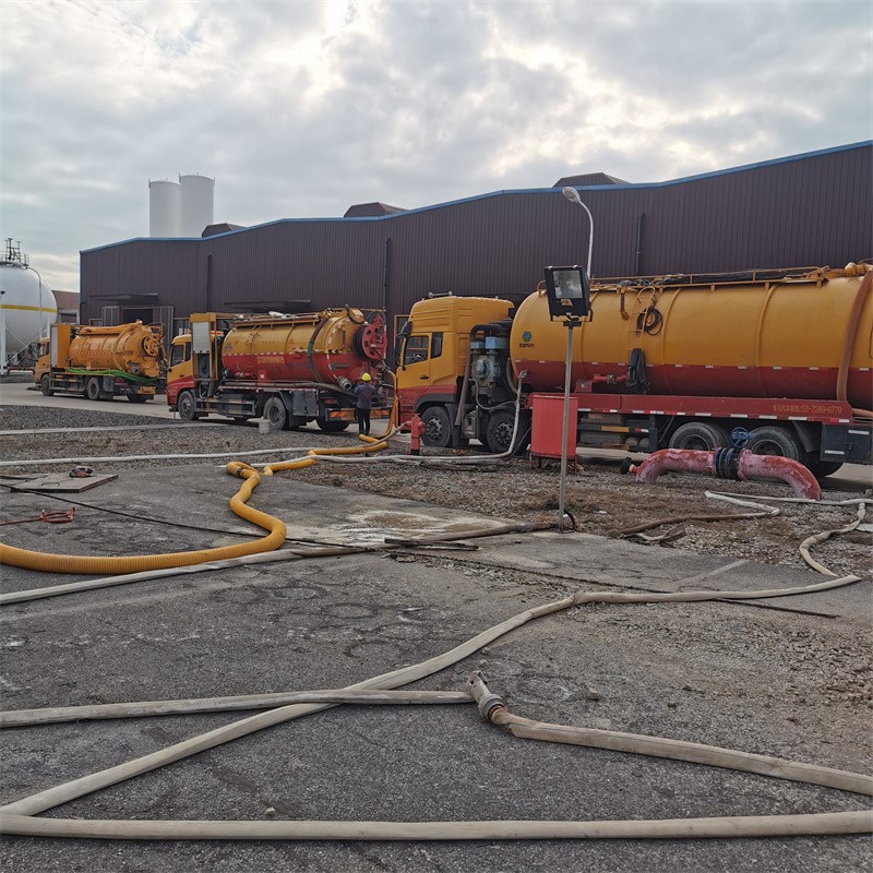 龙湾镇污水池清理