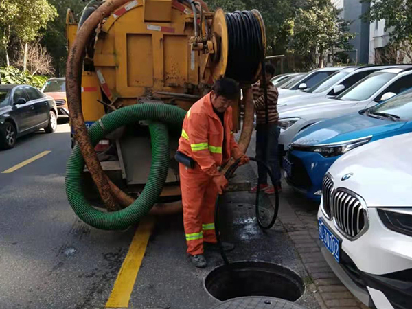 龙湾镇排污管道清淤